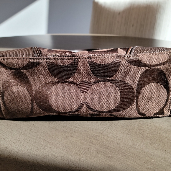 Coach purse - brown - Picture 3 of 7